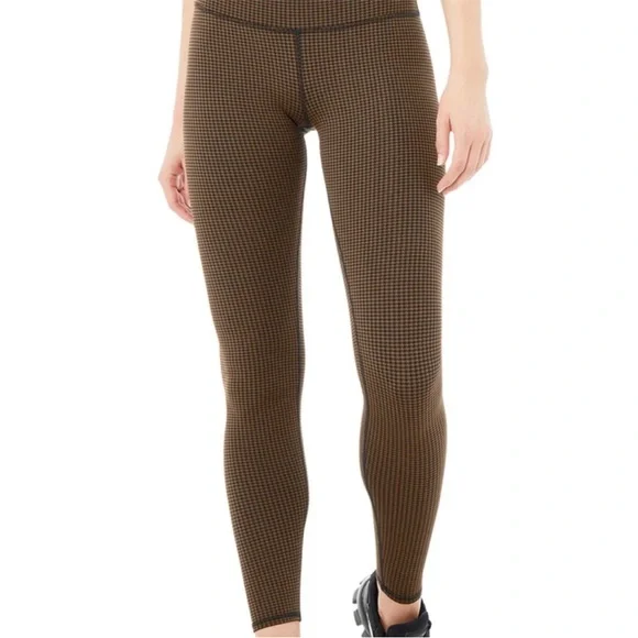 Alo Yoga Houndtooth High-Waisted Brown Leggings - Picture 4 of 10